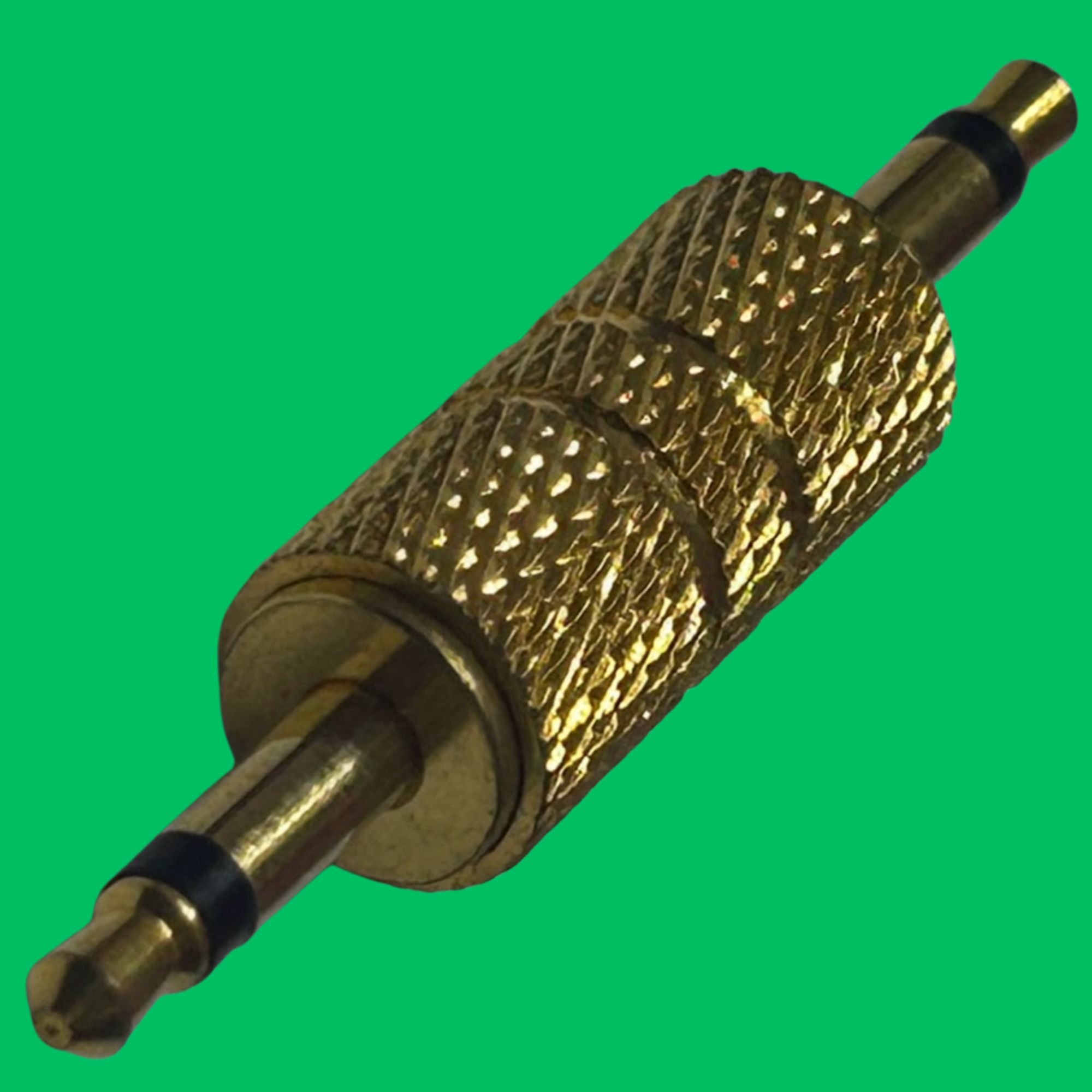 Mono 3.5mm Male-Male Adapter (Gold)