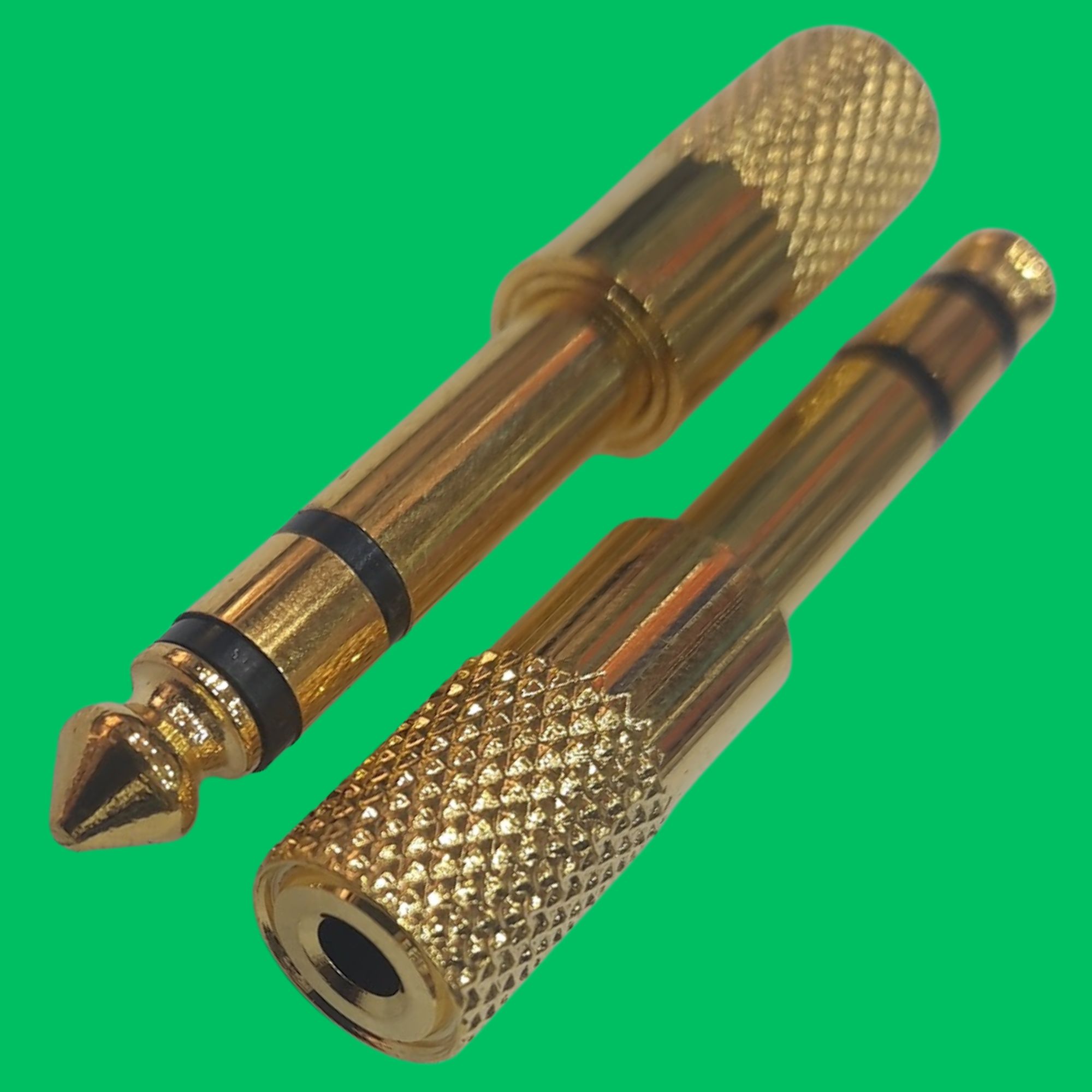 Stereo 6.35mm Male to Stereo 3.5mm Female Adapter (Gold)