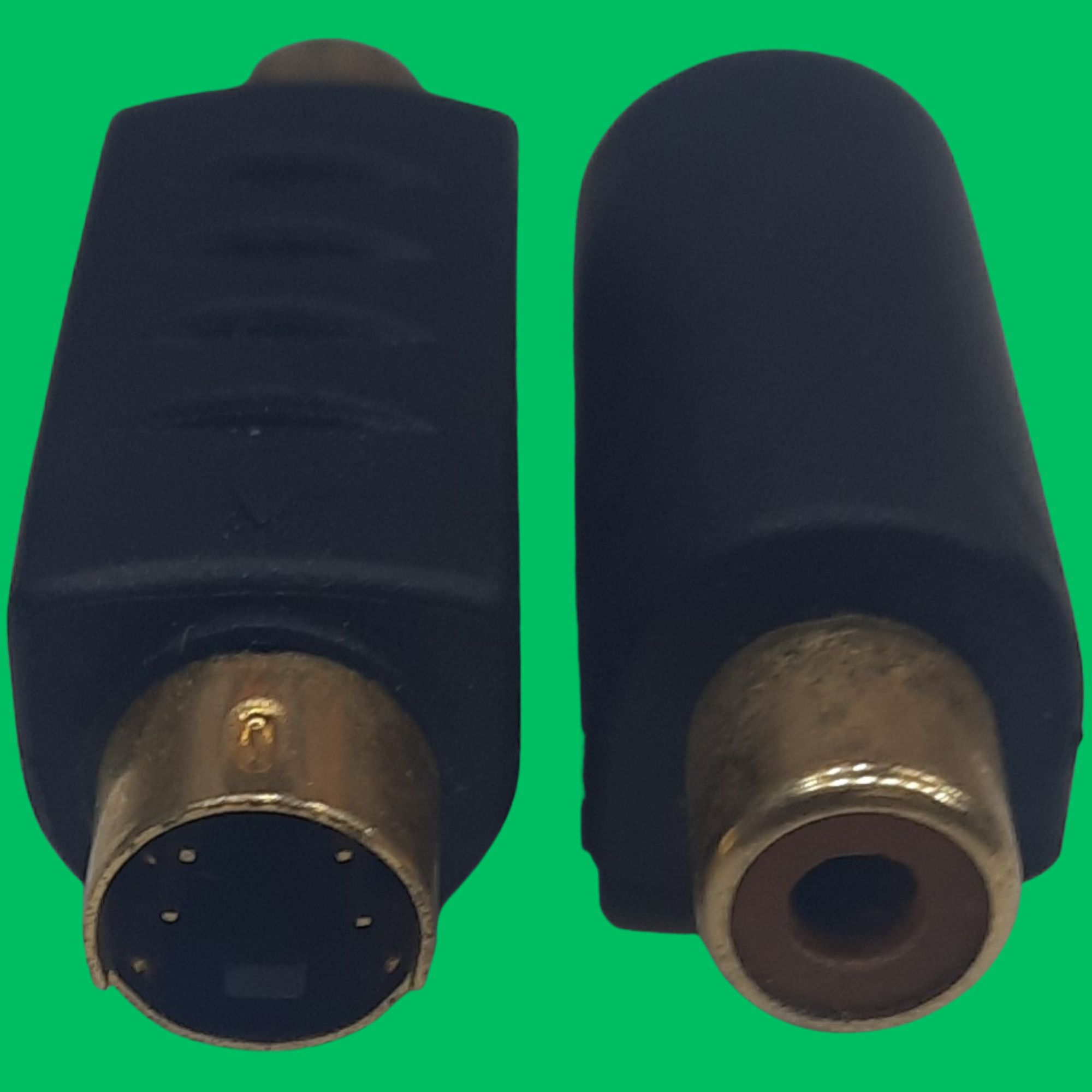 S-Video 4-Pin Male to RCA Female Adapter (Black-Gold)