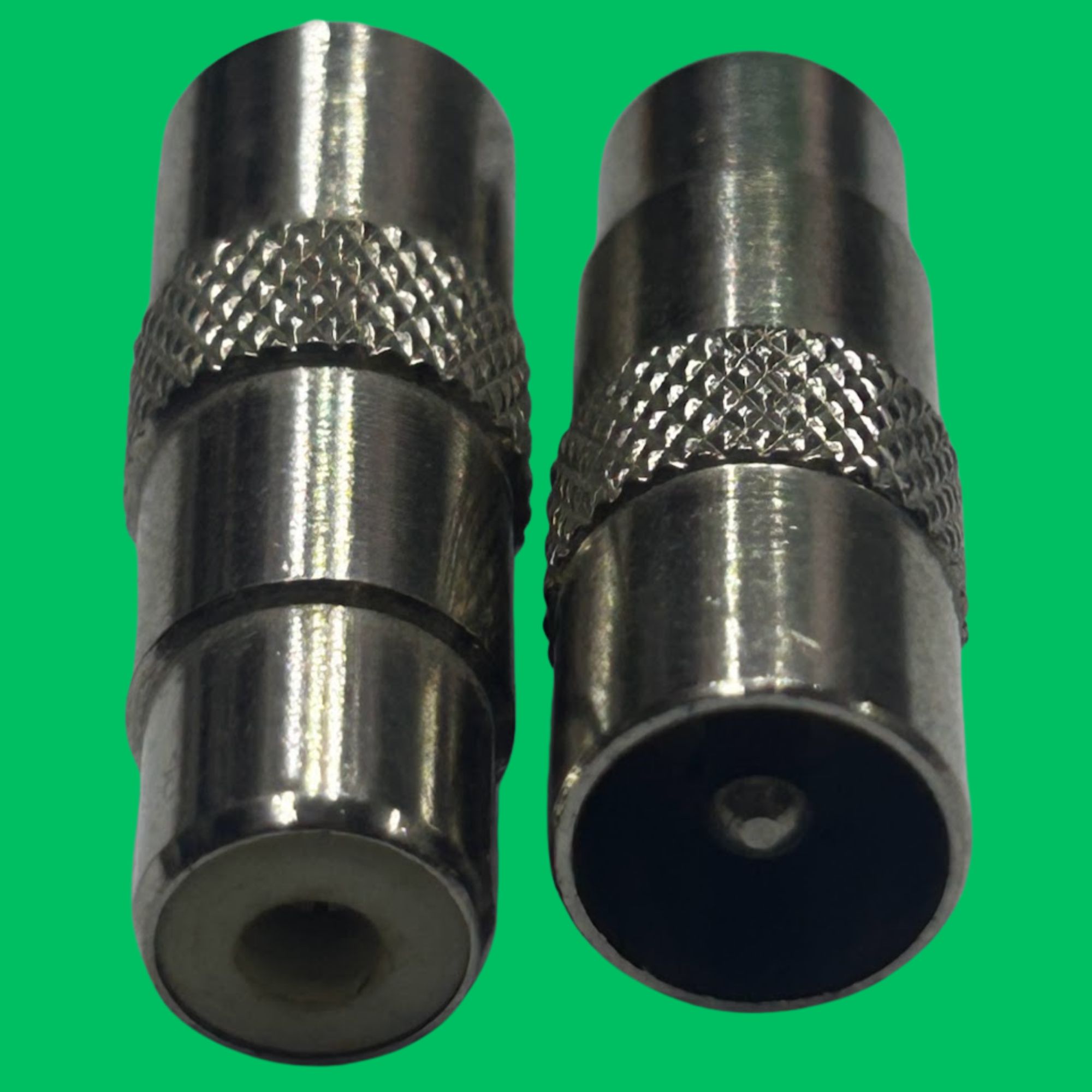 RF Male to RCA Female Adapter (Silver)