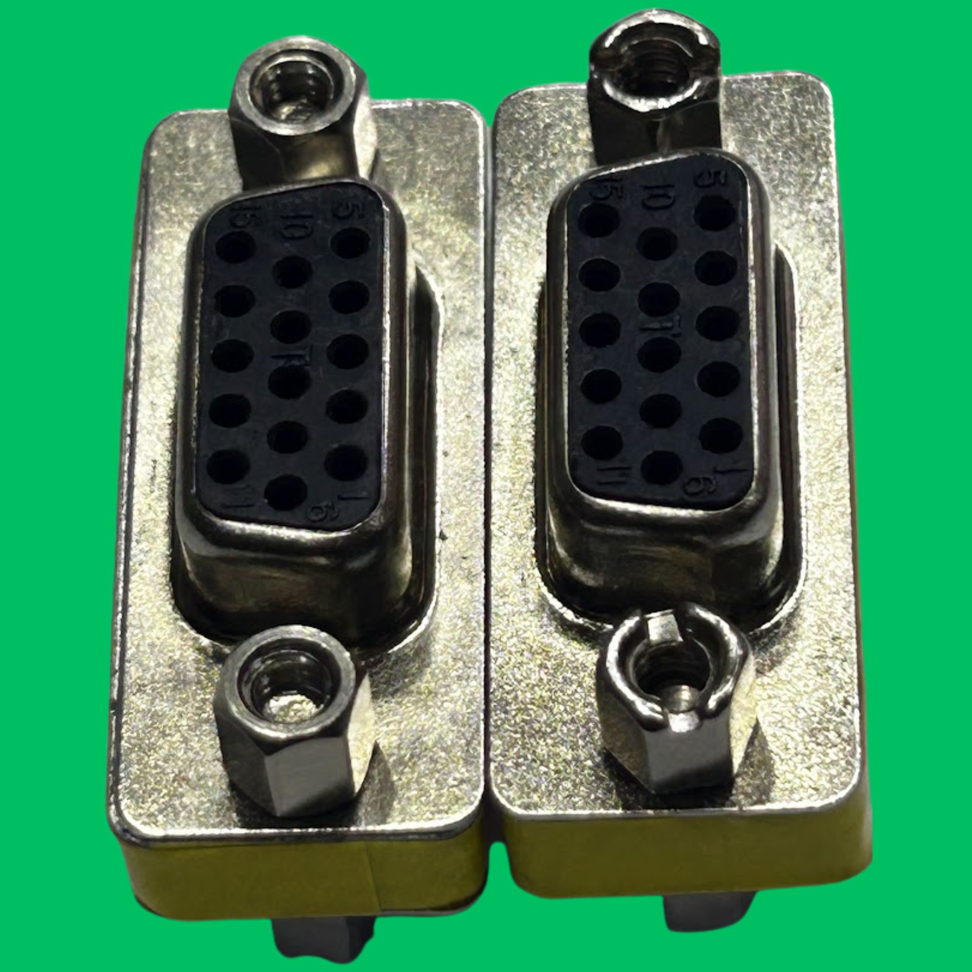 VGA Female Coupler (Black-Silver)